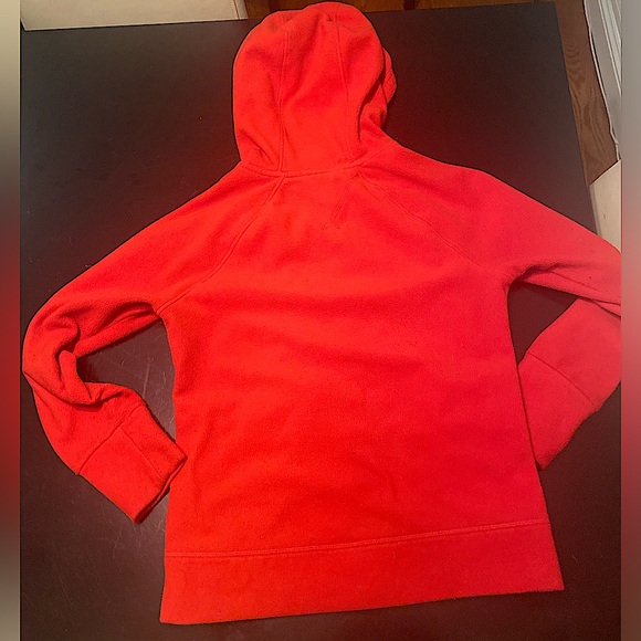 Tommy Hilfiger - Picture 3 of 5